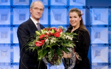 Vorstandsmitglied Zygmunt Mierdorf mit Moderatorin Anke Engelke - Saturn Deutschland