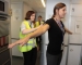 Personenkontrolle w&auml;hrend der Flugzeugbewachung