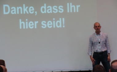 Der CEO J&uuml;rg Stuker bedankt sich auf dem Namics Camp - Namics AG