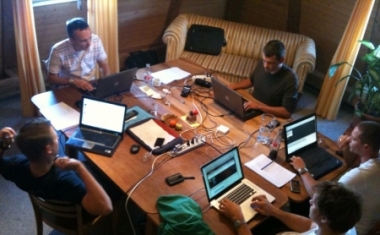 Beim Namics Lab geht jedes Team f&uuml;r 2 Tage im Jahr ausser Haus und besch&auml;ftigt sich mit Themen, die im Alltag meistens zu kurz kommen oder die einen schon immer interessiert haben. - Namics AG