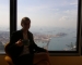 Kerstin trinkt ihren World Coffee in Singapur - Commerzbank AG