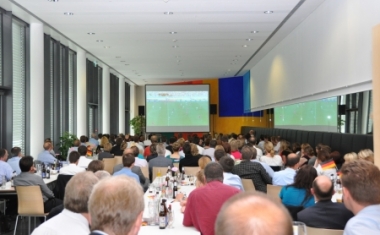 Public Viewing bei der WM 2010 - ALTANA AG