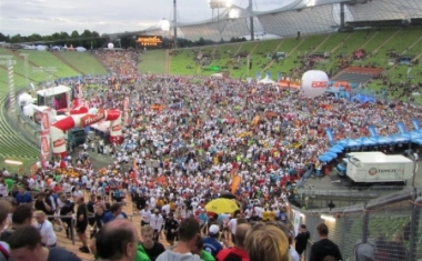 Firmenlauf Stadion - HUBER+SUHNER GmbH