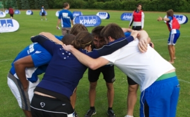 Teamgeist ist bei KPMG ein Trumpf - nicht nur auf dem Sportplatz, sondern auch im B&uuml;ro. - KPMG AG Wirtschaftspr&uuml;fungsgesellschaft