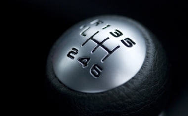 In der Automotive-Branche entwickeln wir in den Bereichen PowerTrain, Interieur und Chassis & Safety. - manu dextra GmbH