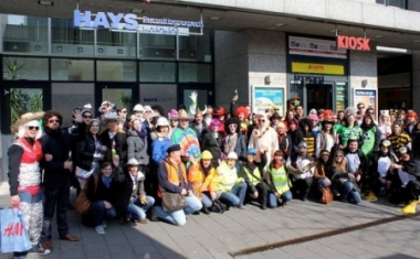 Mannheimer Kollegen bei Stra&szlig;enfastnacht - Hays AG