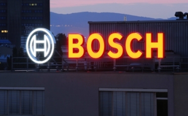Bosch Geb&auml;ude-Leuchtschrift - Bosch &Ouml;sterreich