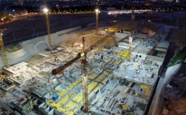 Baustelle Wien Hauptbahnhof bei Nacht - &Ouml;BB-Konzern