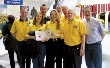 IKEA Hausleitungsgruppe im IKEA Einrichtungshaus. - IKEA Deutschland